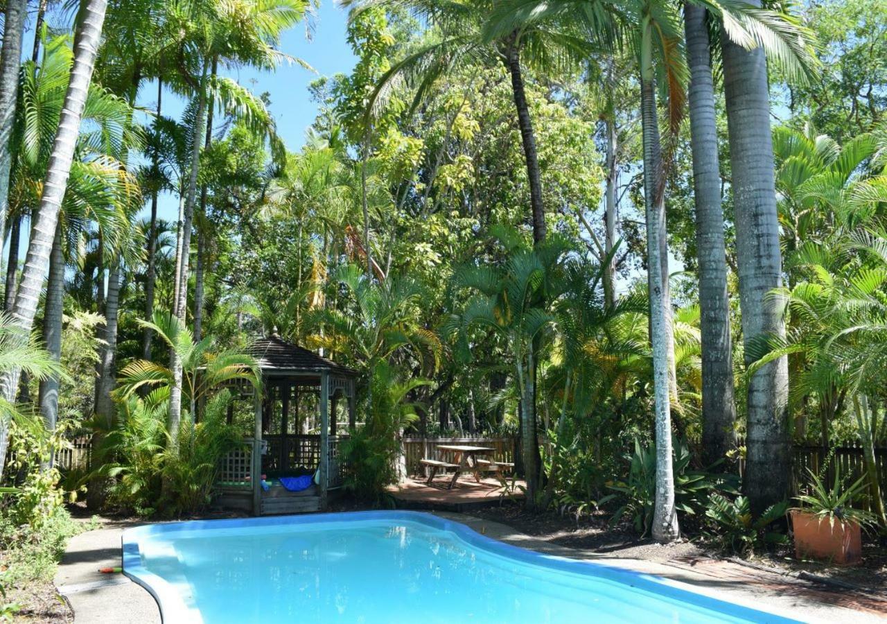 Getaways At Byfield Villa Exterior photo